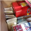 Image 3 : BOX LOT OF HOCKEY CARDS