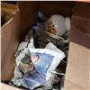 Image 2 : BOX OF MYOTT PLATE, PORCELAIN LAMP, AND OTHER COLLECTIBLES