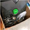 Image 2 : 3 XBOX CONSOLES AND CONTROLLERS
