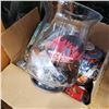 Image 2 : BOX OF NOVELTY PINS AND BELT