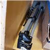 Image 2 : 2 TRIPODS
