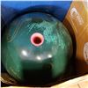 Image 2 : ZONE SPECIAL EDITION AND QUANTUM BOWLING BALLS