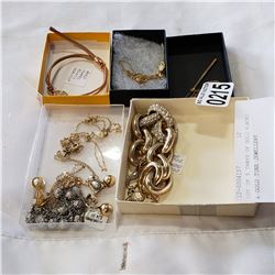 LOT OF 5 TRAYS OF GOLD PLATED & GOLD TONE JEWELLERY