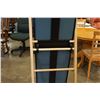 Image 4 : DRESSING MIRROR