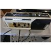 Image 2 : VINTAGE SONY MINI RADIO
