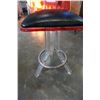 Image 2 : CLEAR RED SWIVEL BAR STOOL