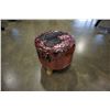 Image 1 : SEQUIN FOOT STOOL