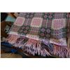 Image 2 : WOOL BLANKET