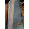 Image 4 : LAURENTIAN WOOL BLANKET