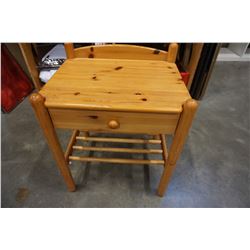 PINE 1 DRAWER END TABLE