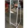 Image 2 : WHITE DRESSING MIRROR