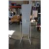Image 3 : WHITE DRESSING MIRROR