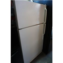 WHITE GE FRIDGE WITH FREEZER TESTED AND WORKING GUARANTEED