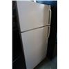 Image 1 : WHITE GE FRIDGE WITH FREEZER TESTED AND WORKING GUARANTEED