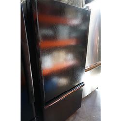 BLACK GE TRUE COOL FRIDGE WITH BOTTOM FREEZER TESTED AND WORKING GUARANTEED