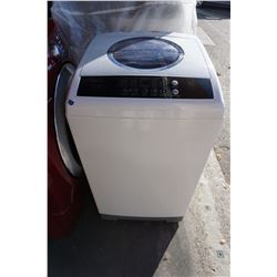 INSIGNIA APPARTMENT SIZED WASHER TESTED AND WORKING GUARANTEED