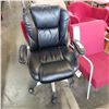 Image 2 : BLACK OFFICE CHAIR