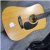 Image 2 : ANGELICA WG-10 ACOUSTIC GUITAR IN HARD CASE