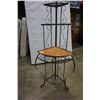 Image 1 : METAL AND WOOD CORNER SHELF