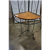 Image 2 : METAL AND WOOD CORNER SHELF