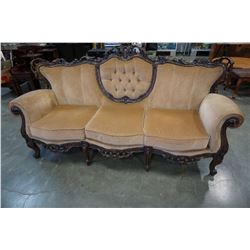 HIGHLY CARVED ANTIQUE SETTEE FRENCH PRVINCIAL