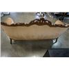 Image 4 : HIGHLY CARVED ANTIQUE SETTEE FRENCH PRVINCIAL