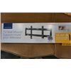 Image 1 : NEW OVERSTOCK INSIGNIA 13-32 INCH FIXED POSITION TV WALL MOUNT 40LB CAPACITY