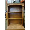 Image 2 : OAK 2 PIECE BOOK SHELF W/ 3 DRAWERS