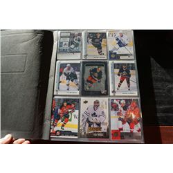 BINDER OF HOCKEY INSERT STAR CARDS, LIMITEDS, EXCLUSIVES