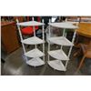 Image 1 : 2 WHITE CORNER SHELFS