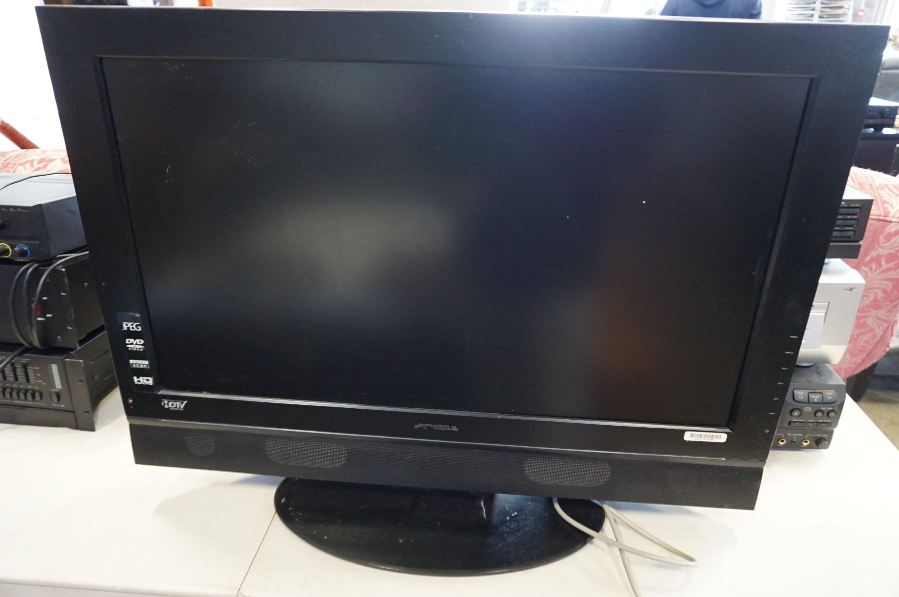 PRIMA 32 INCH LCD TV DVD COMBO