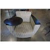 Image 1 : ACCENT CHAIR WITH REMOVEABLE SWIVEL TRAY