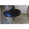 Image 2 : ACCENT CHAIR WITH REMOVEABLE SWIVEL TRAY