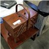 Image 1 : VINTAGE SEWING BOX WITH CONTENTS