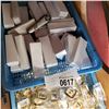 Image 3 : LOT OF NEW KEYCHAINS AND GOLF MULTI TOOLS