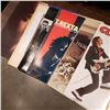 Image 3 : LOT OF 9 COLLECTIBLE RECORDS