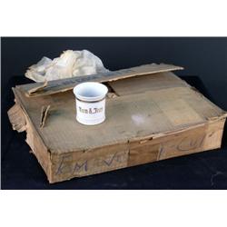 1 box of 17 Tom and Jerry cups