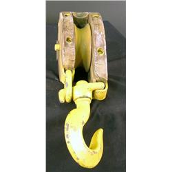 Large Block and Tackle pully