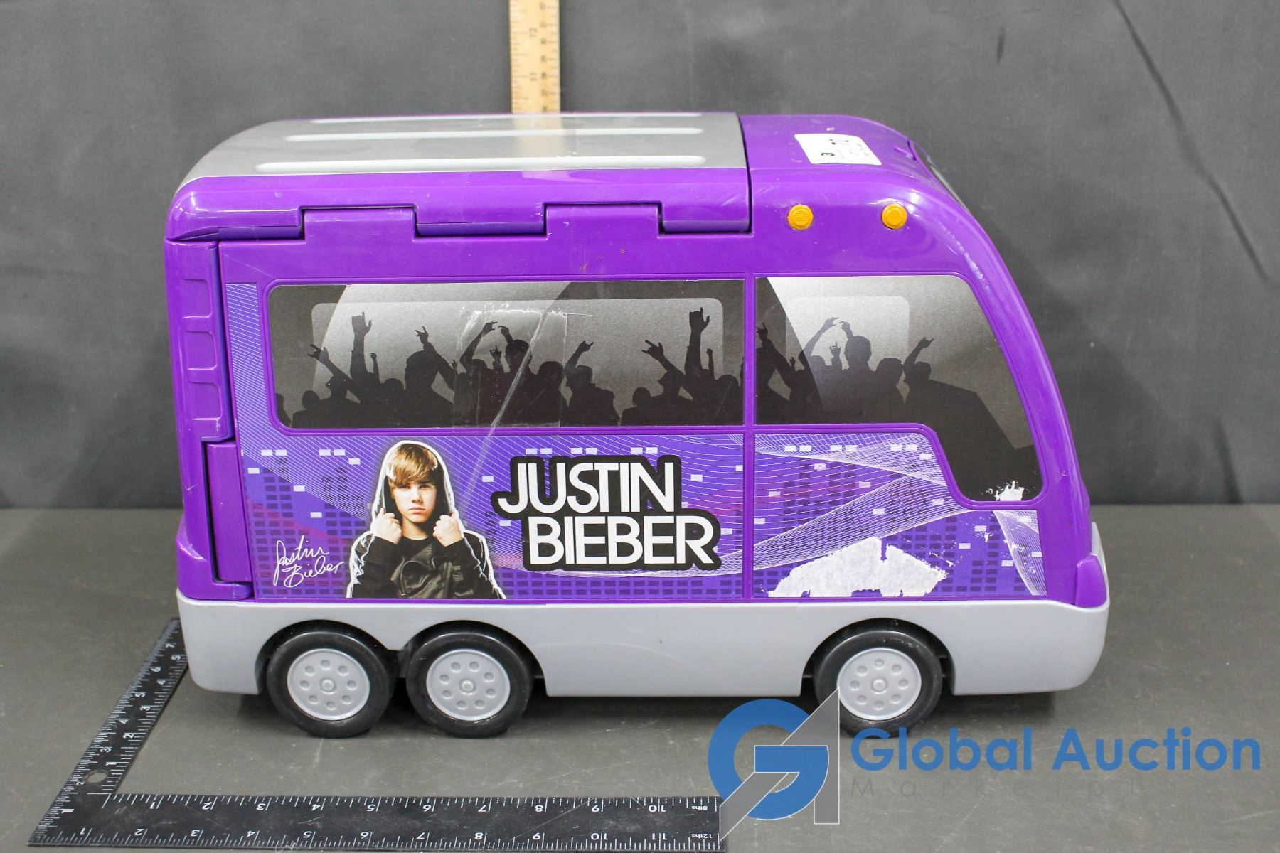Justin Bieber 2011 Tour Bus Playset