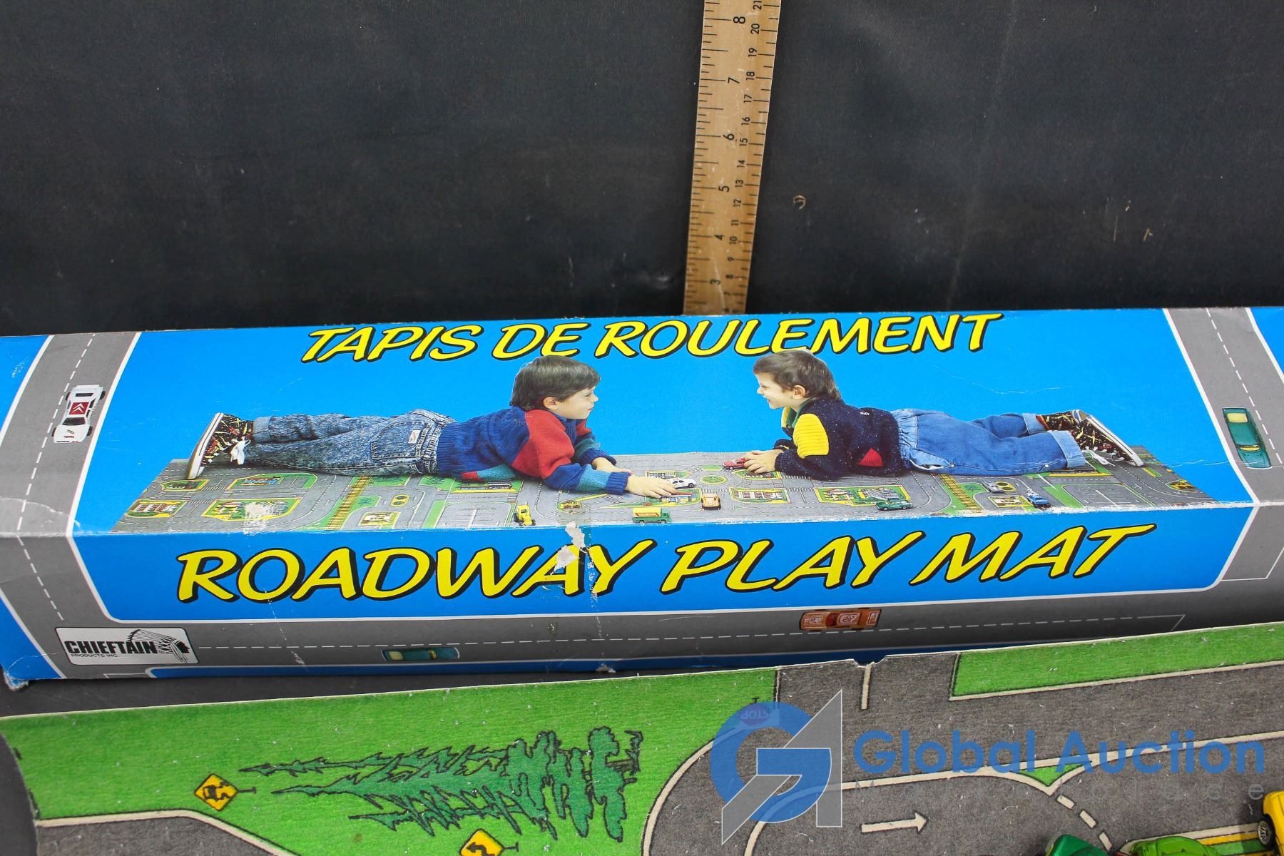 Roadway Play Mat 24x54 Inches W Six Hot Wheels Cars