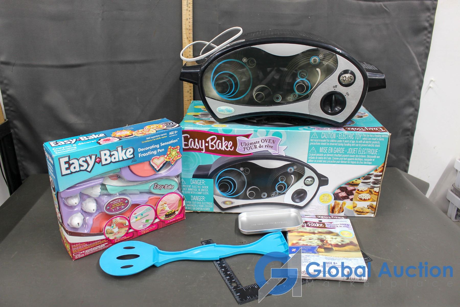 Easy Bake Oven & Easy Bake Decorating Frosting Pen