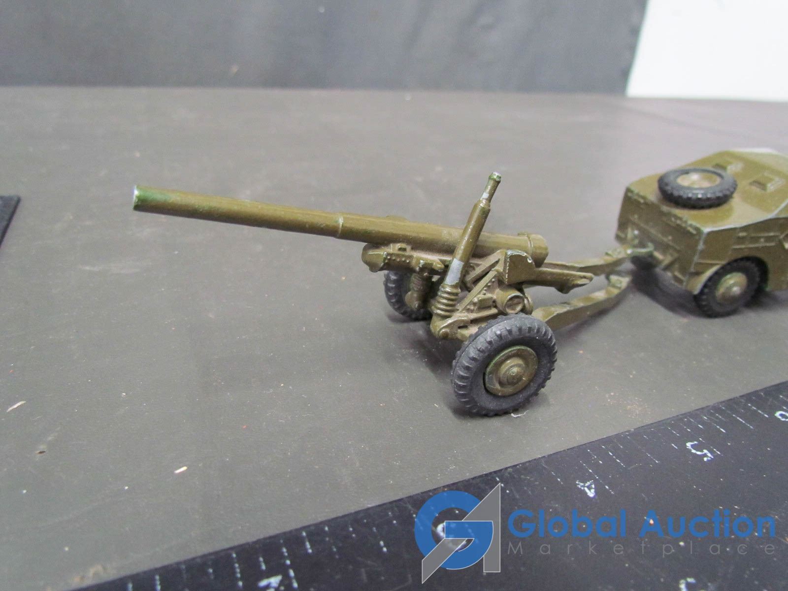 Dinky Toys 688 Morris Field Artillery Tractor, 1957, échelle 1/43, Vert, Très Bon état