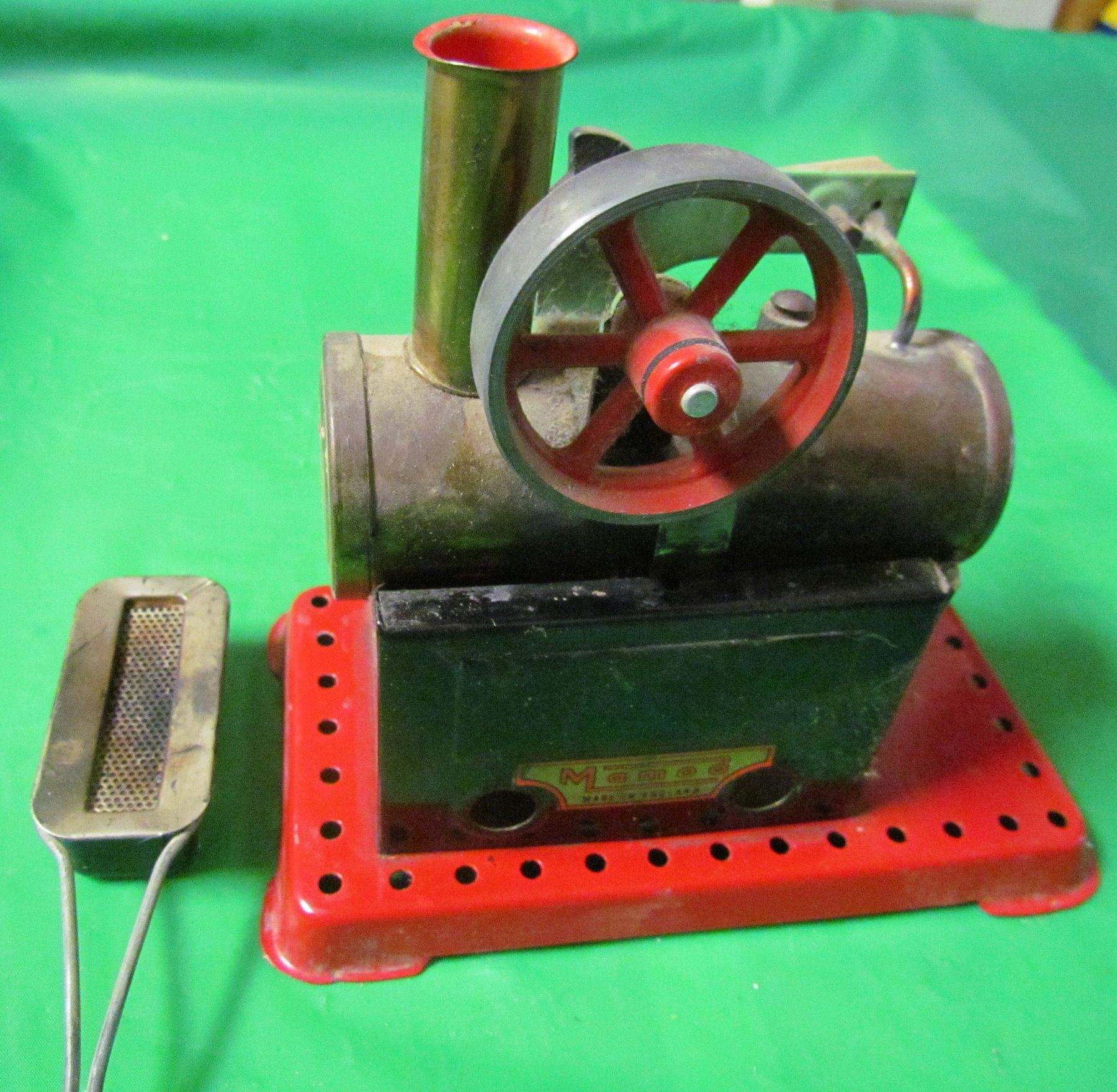 Mini Steam MINIATURE STEAM ENGINE (TOY) *VERY NICE SHAPE) *MAMOD-MADE IN ENGLAND*