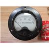 Image 2 : LOT OF ASSORTED ITEMS INCLUDING A VINTAGE METER, GAUGE & BATTERY