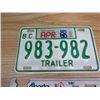Image 3 : LOT OF 2 LICENSE PLATES (1 DAMAGED)