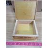 Image 2 : UKRAINIAN INTARSIA BOX