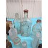 Image 2 : LOT OF ASSORTED VINTAGE MEDICINE AND KITCHEN BOTTLES (J.R. WATKINS, ETC.)