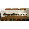 Image 1 : 4 AHM HO FLATS, 2 VARNEY GULF TANK CARS, 3 RINGLI