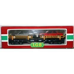 LGB FLAT W/ 2 MERCEDES AUTOS