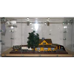 SCRATCH BUILT HO MODEL BUILDING W/ SEVERAL MOTOR 